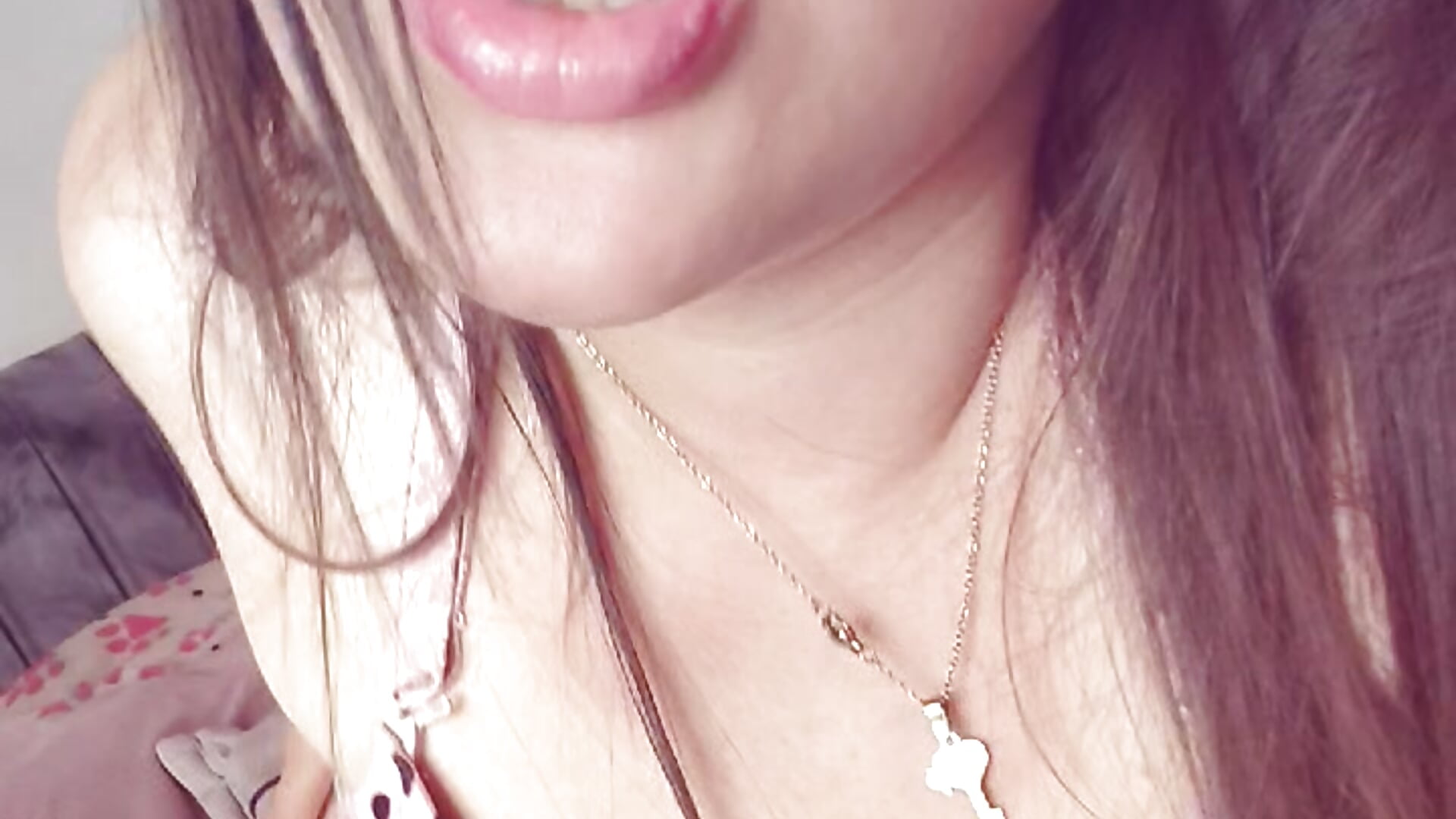 1000093749 - video by Neve_Collins cam model