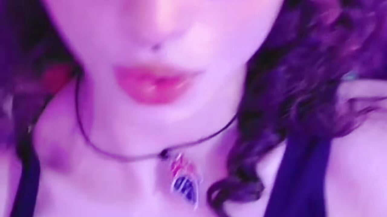 👅🍒 - βίντεο μοντέλου Queenjenn__