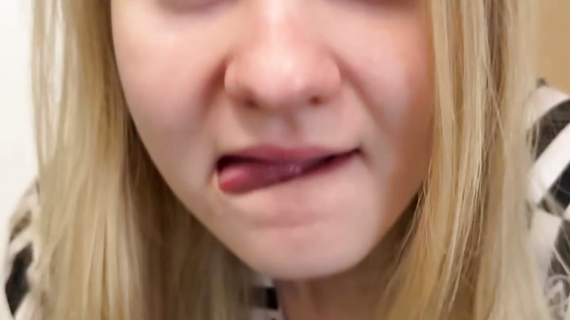 Ready to seduce you all night - video by OdelinaFicken cam model