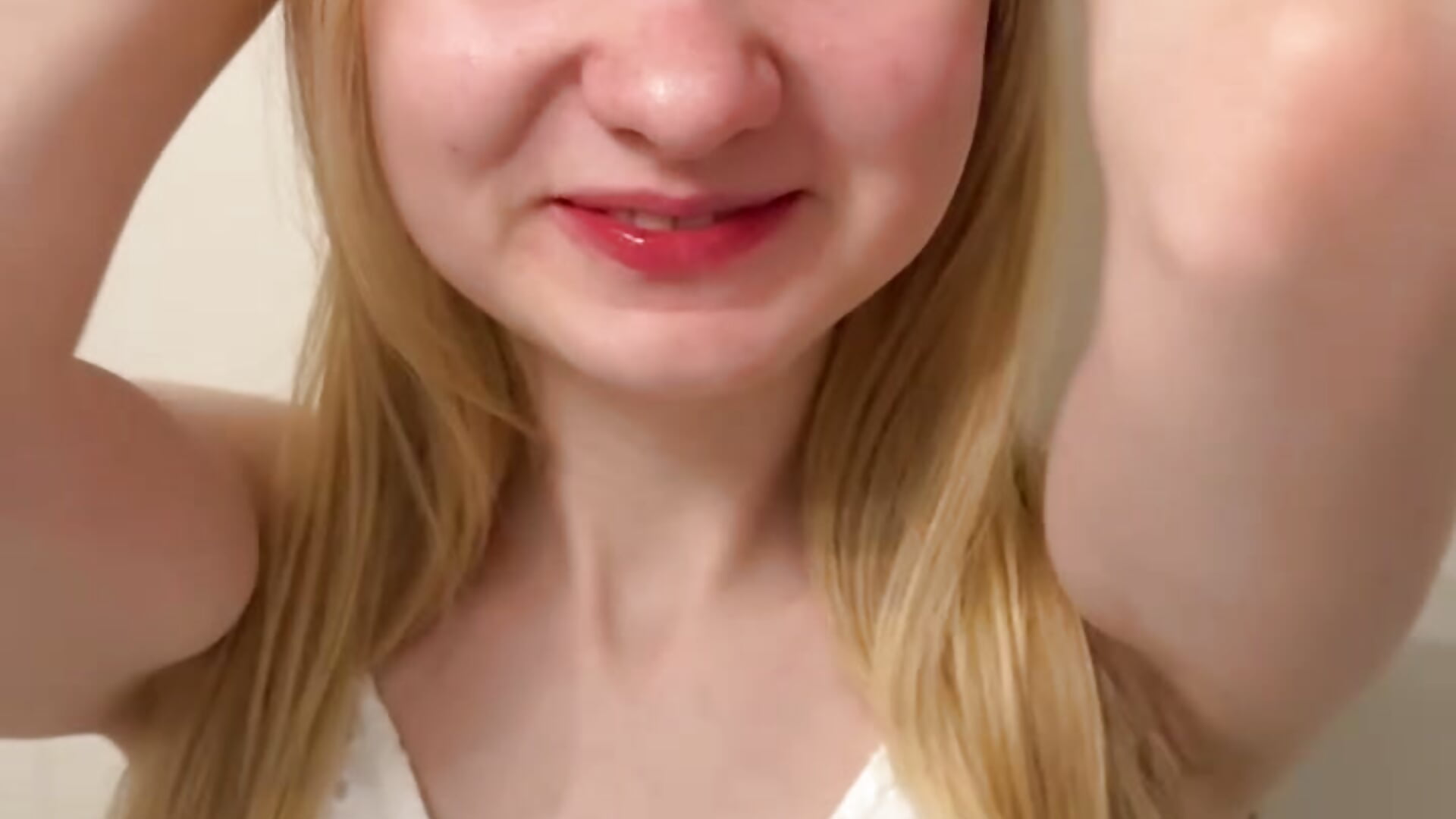 How sexy am i on your opinion - video by OdelinaFicken cam model