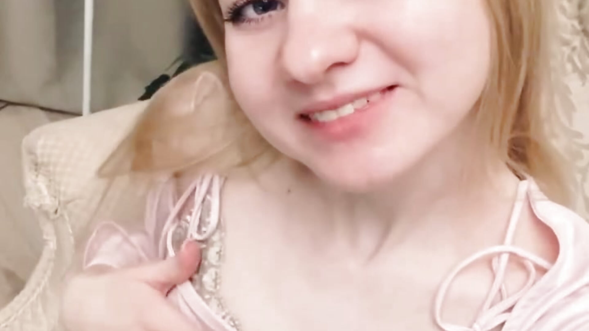 Hihihi - video by OdelinaFicken cam model