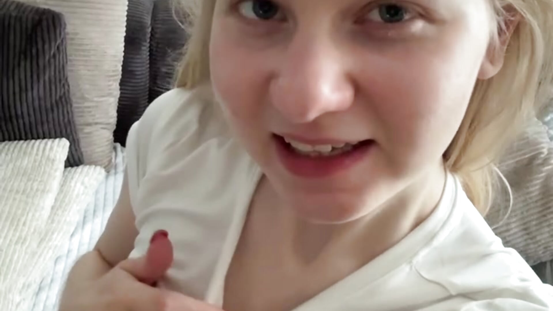 turned on the camera just for you 💖 - video by OdelinaFicken cam model