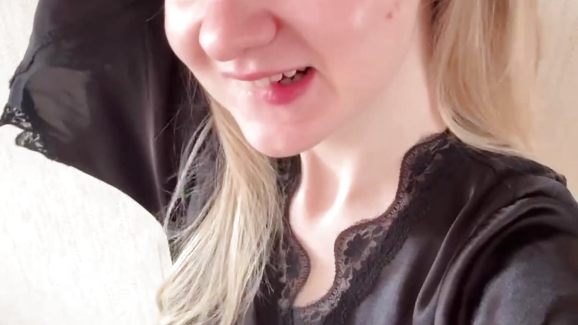 I like to play just like that - video by OdelinaFicken cam model