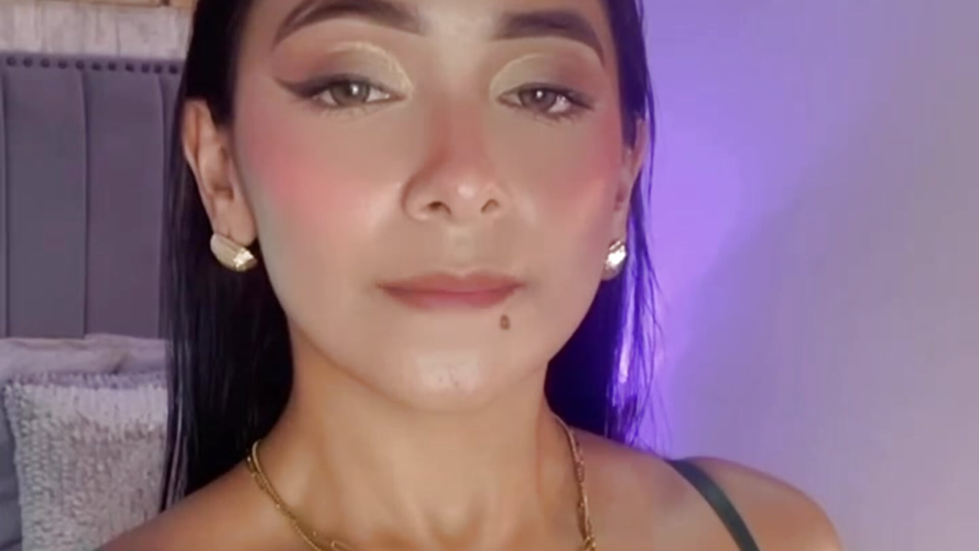 Wait for u 🔥 - MeganCruzGB 캠 모델의 동영상