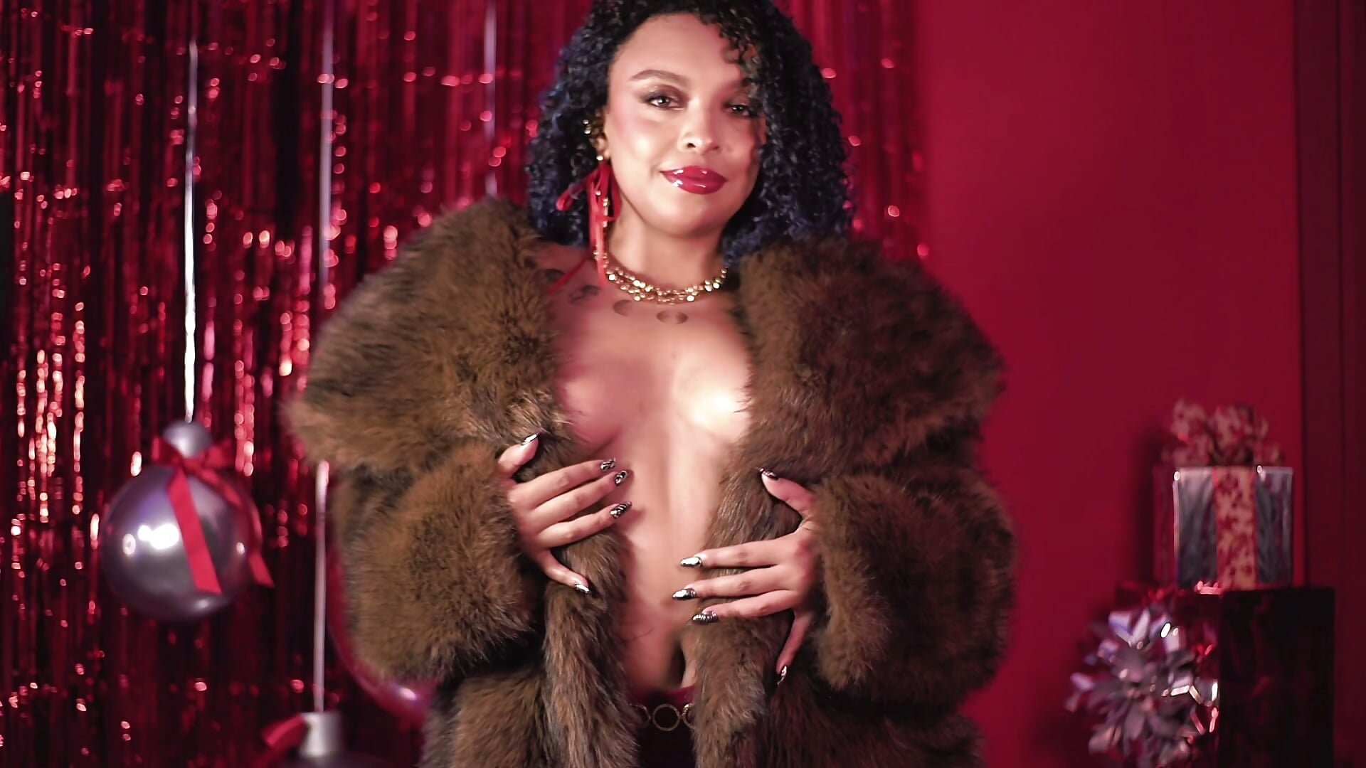 XXXMAS PLAY - video by ened_nessa cam model