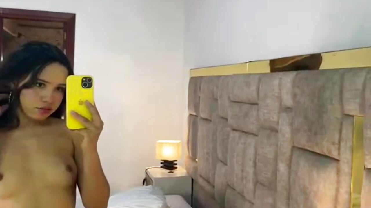 Good  Girl 💋 - video by valtira_nova cam model