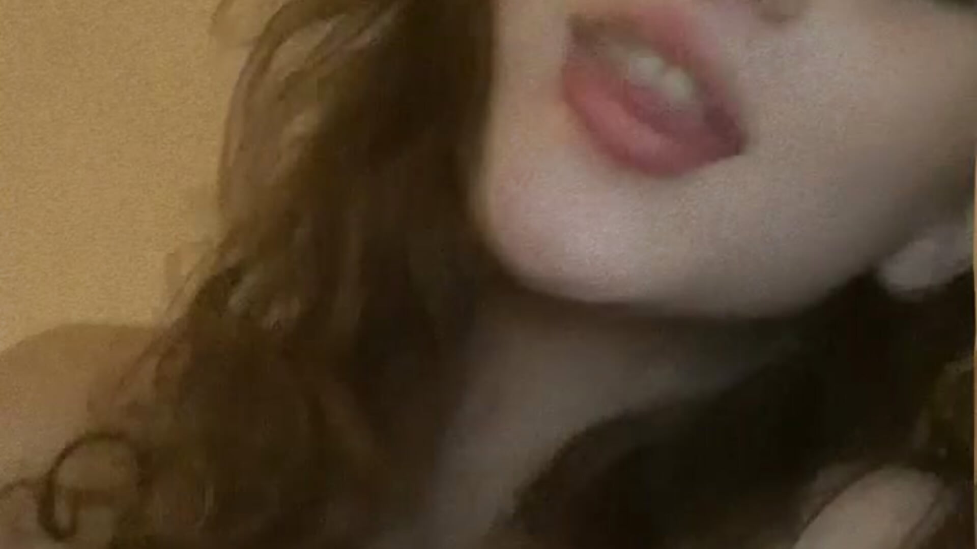 Smoke  with me honey - فيديو من lolippp666 موديل الكام