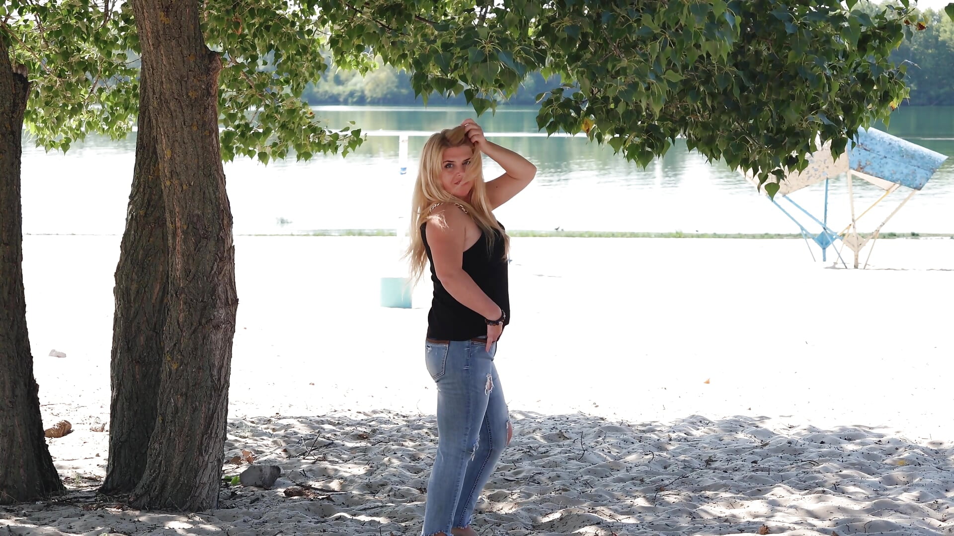 I was created to make you lose control - video by Julya_Barbi cam model