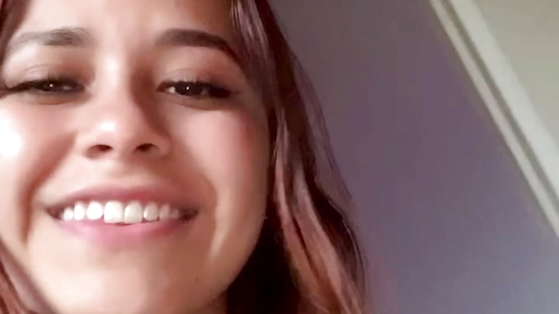 Hi - відео від вебкаммоделі Natasaha_2s22