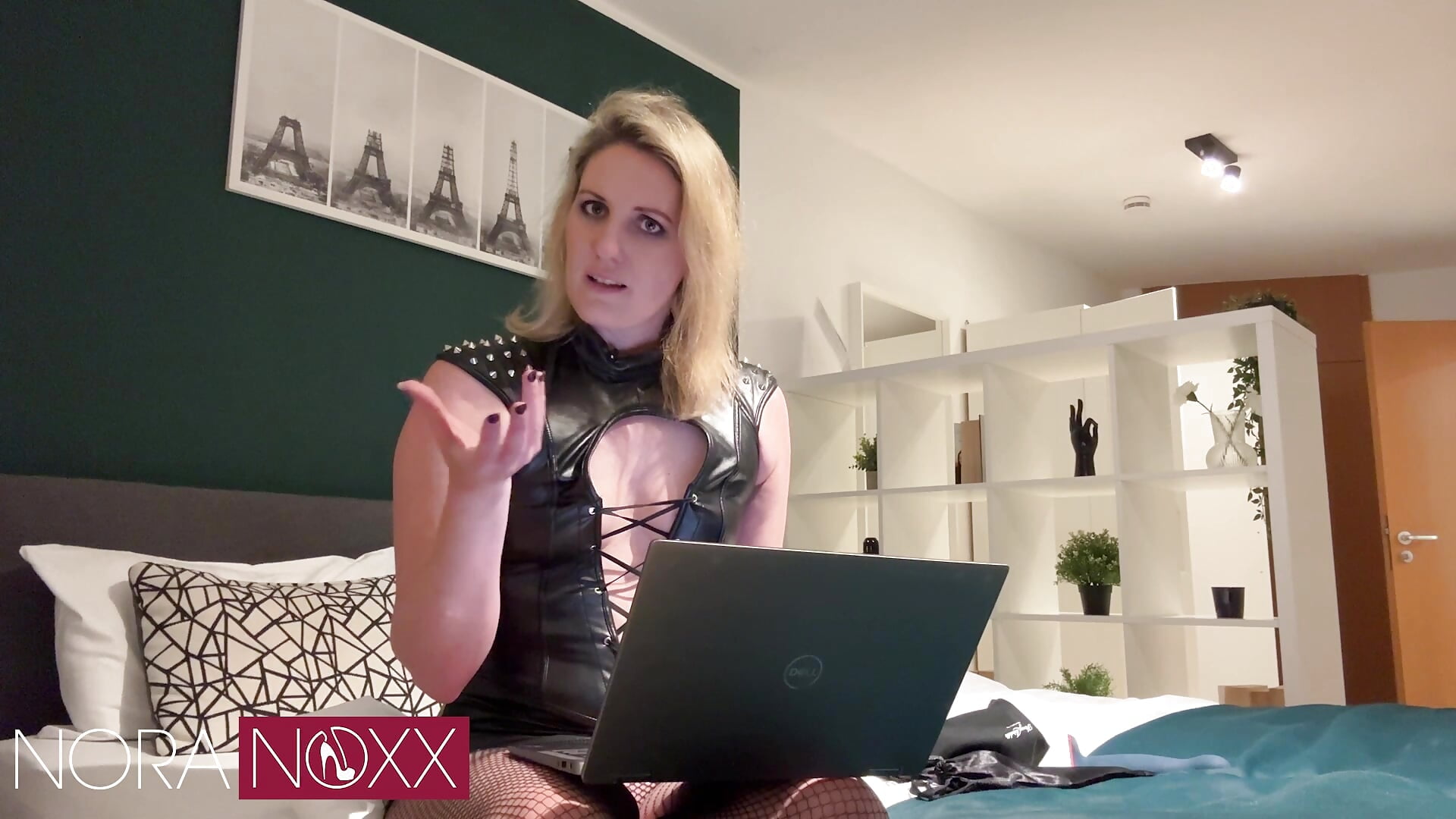 Klein, unansehnlich und hässlich oder auch: Dein Schwanz! - video av NoraNoxx cam model