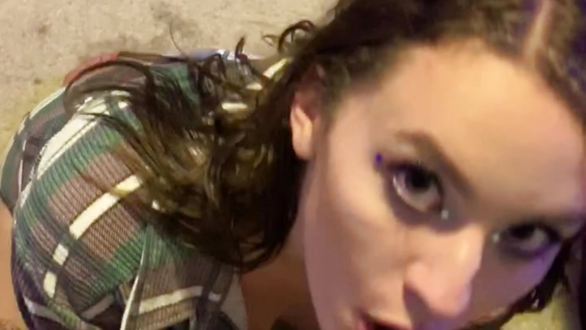 Suckin dick - video by KellyStrip cam model