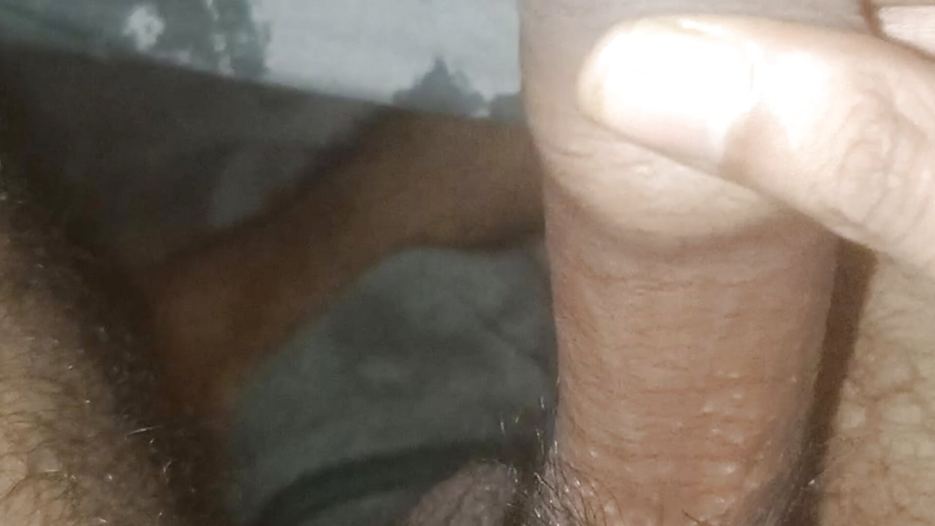 Under blanket masterbating 💦💦💦 - vidéo du modèle de showcams Skinny_Bigass_23