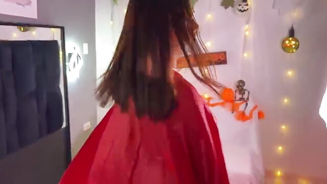 passionate Wonder Woman🎃😈 – video od webkamerové modelky ariana_nix