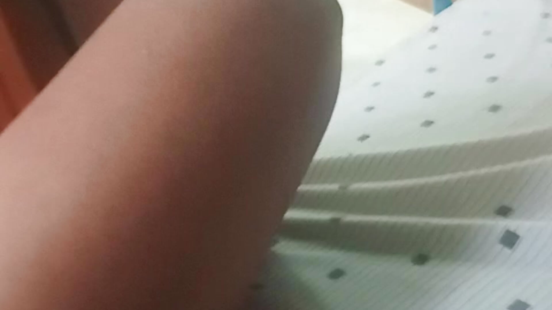 I like to masturbate really well – video modela na kameri blondebitchlitle