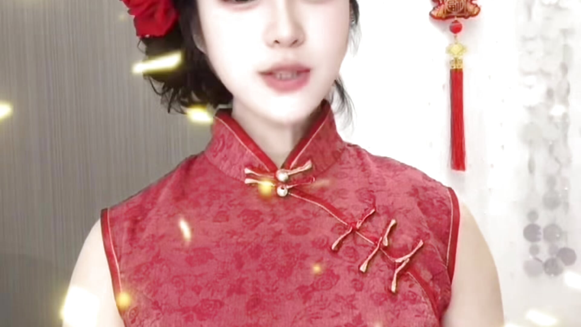 春风得意马蹄急，策马奔腾迎新年！感谢一路支持我陪伴我的哥哥们！承蒙厚爱，新年不负期待，我们一起向光前行！一路生花！ - Video von starsqimei Cam-Model