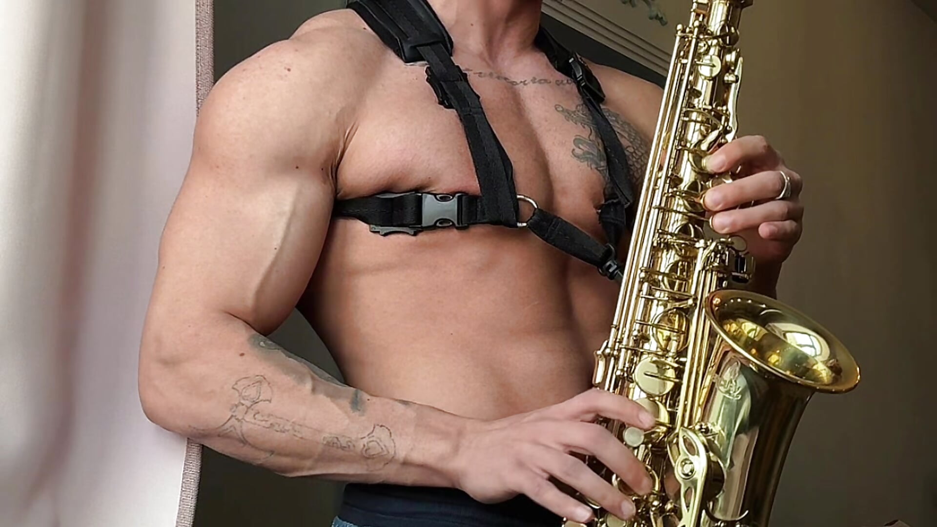 カメラキャストのKarlos_Ripped_さんのトレンドな 8007本の動画