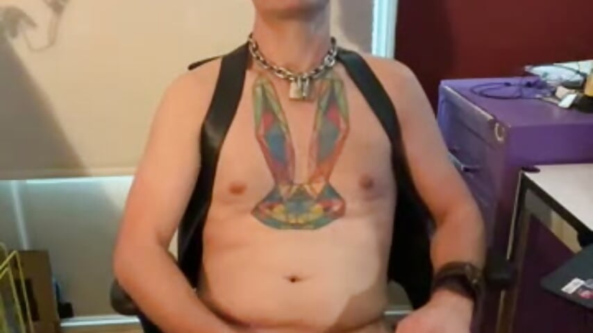 Skin and leather - video by TomKxxxpnp cam model