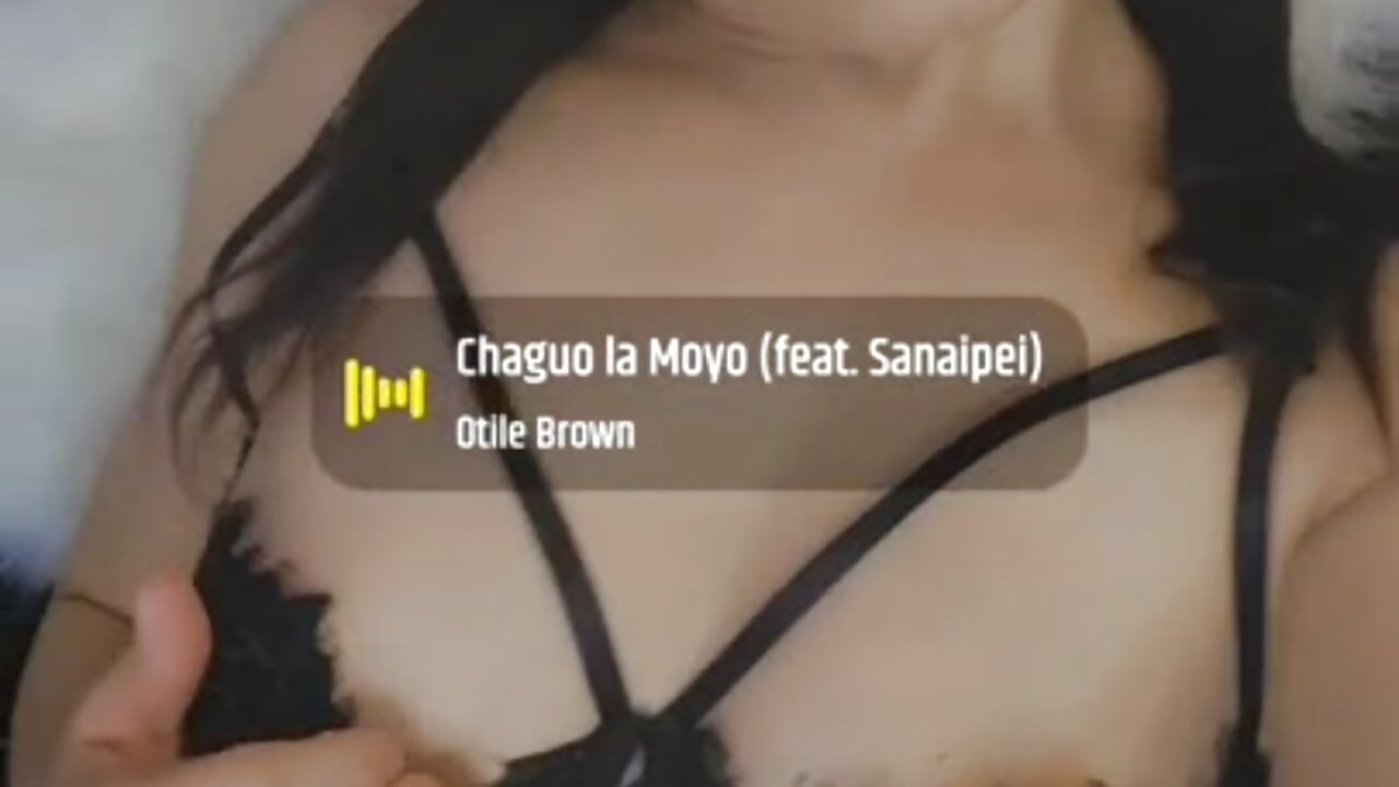 Vídeo  5 de modelo de vídeos RebecaTop – em alta