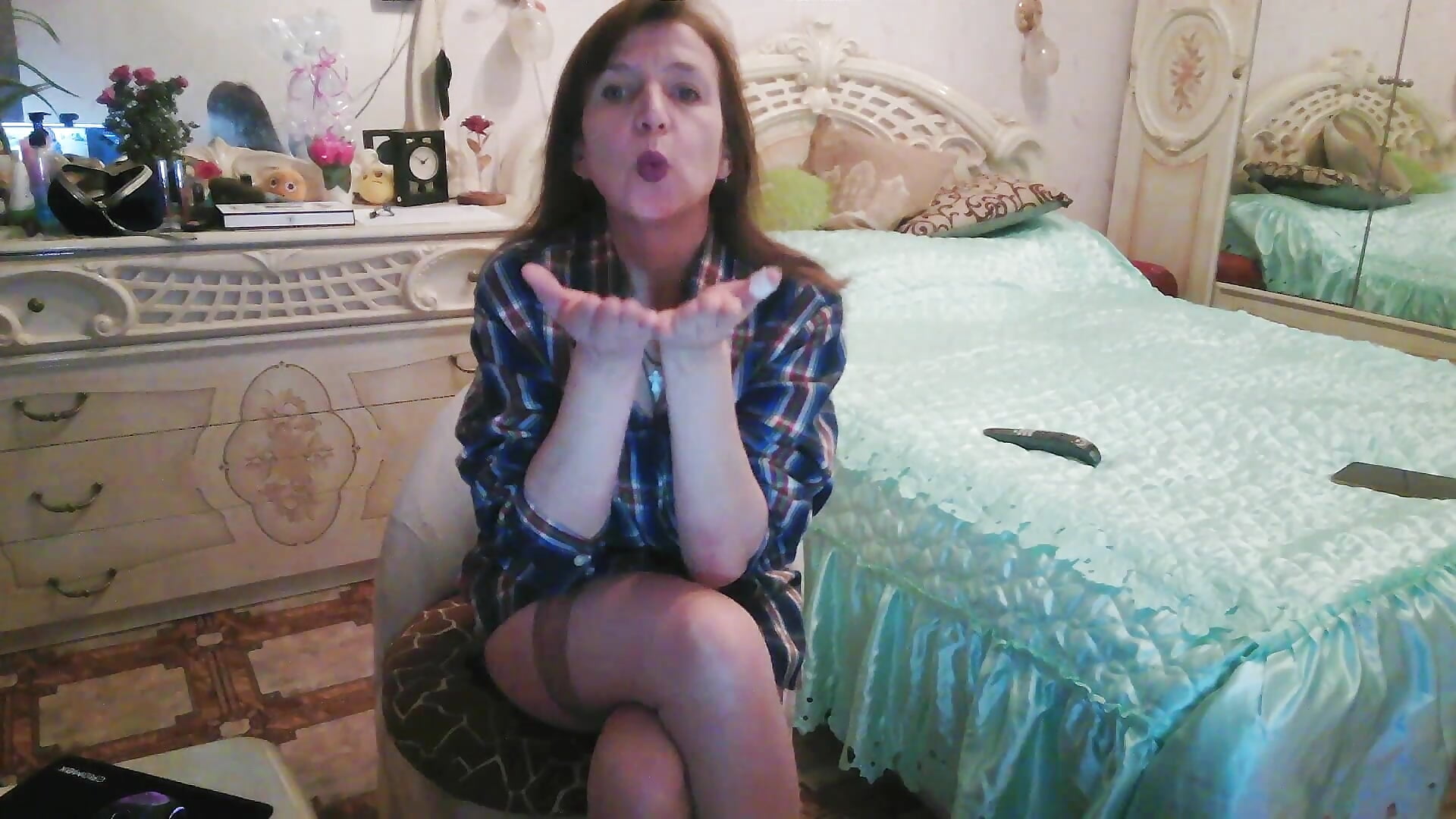 I'm with you. - video av Debra_Phoenix cam-modell