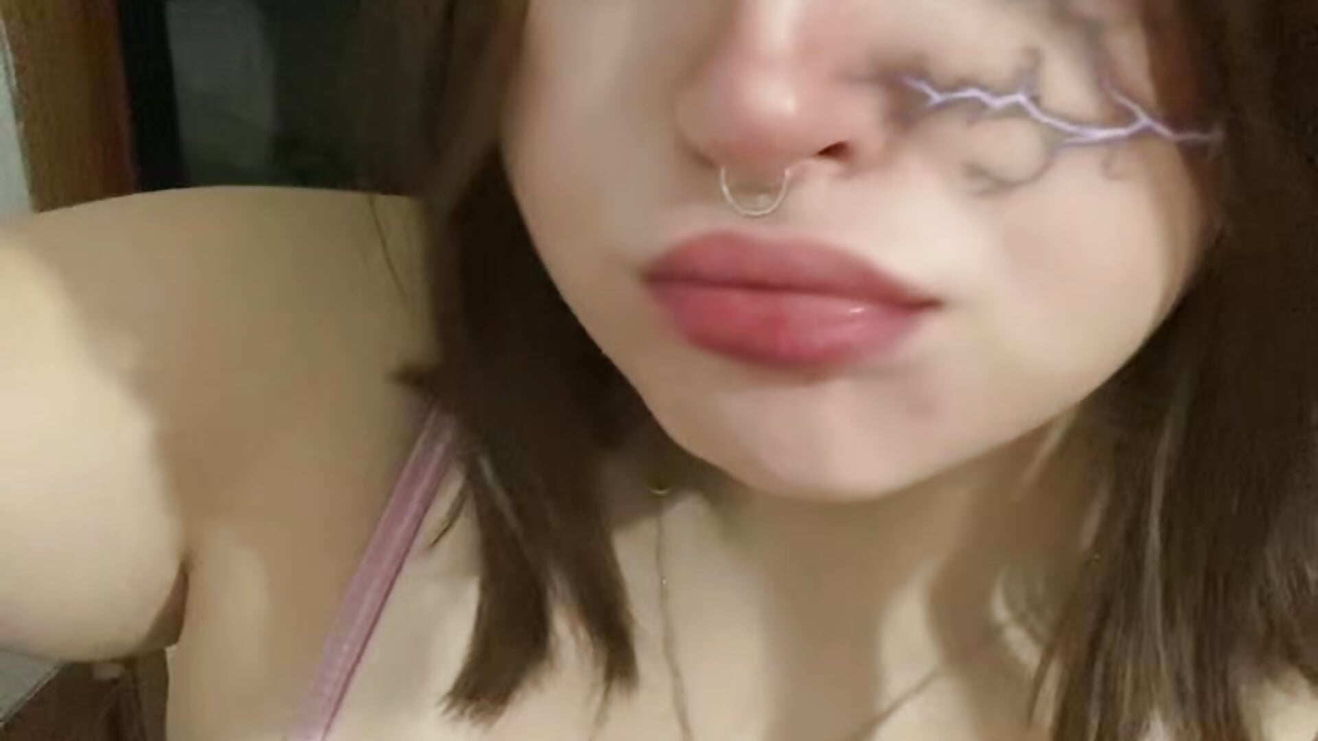 v14044g50000d61sttnog65hebqs5okg - Vídeo de fresitaju, modelo de vídeos