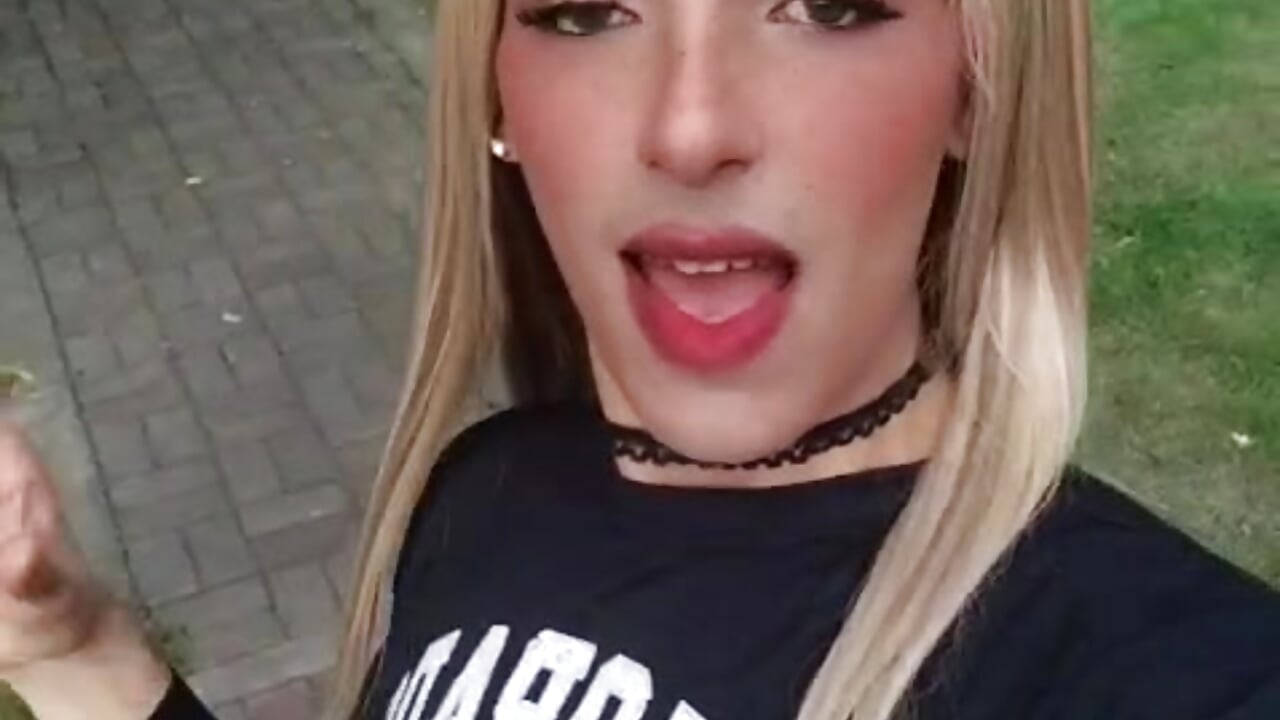 WhatsApp Video 2025-06-01 at 7,54,33 PM - video by Alessa_mullen cam model