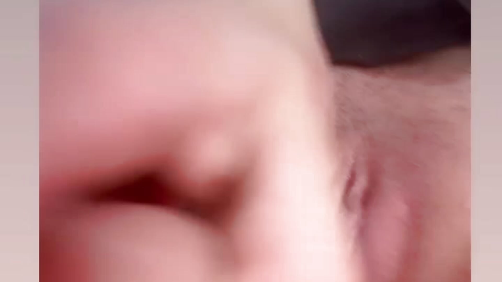 Fucking my pussy hard🤤 - video od modelky/modela Miia_Solerr