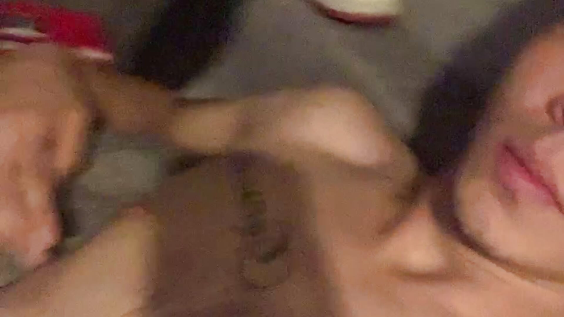 7C97C24F-3B85-4615-965C-AF98C9469351 - vidéo du modèle de showcams liriwan