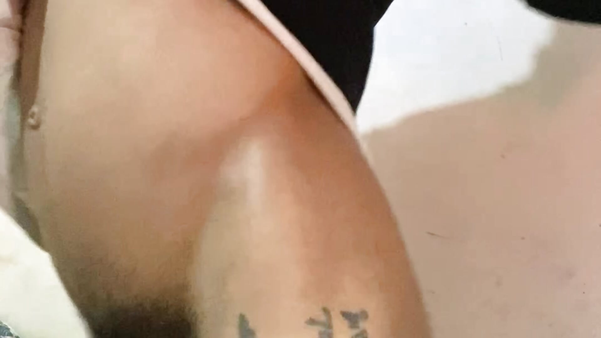 Tatto - video oleh minetboys kamera model