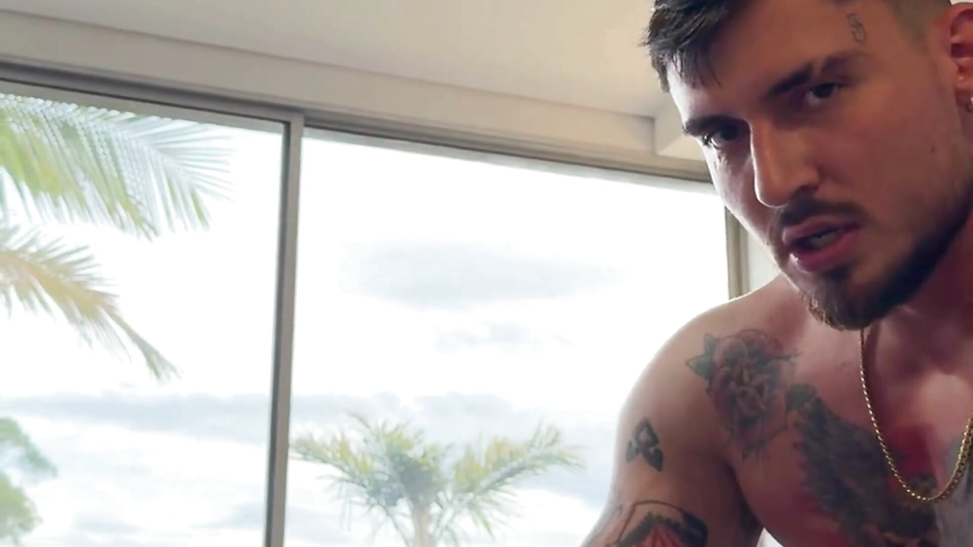 Fingering your fucking holes－カメラキャストのDimitriSullivan_の動画