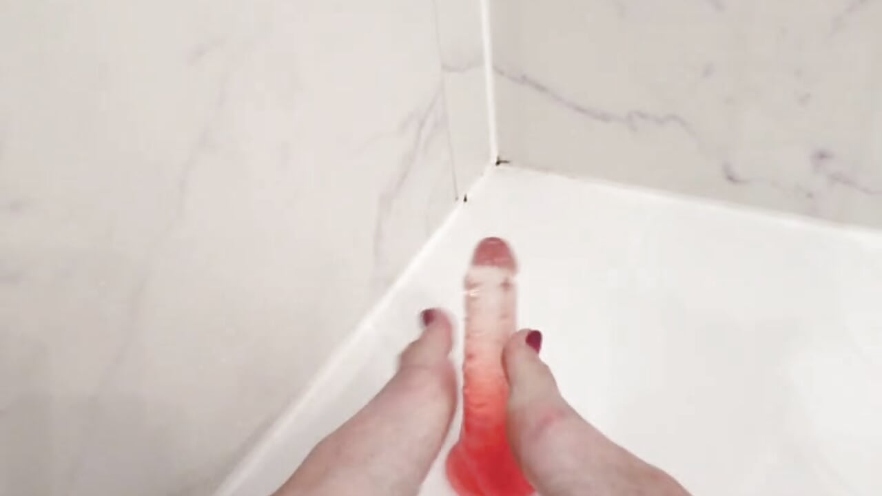 FOOTJOB BATHROOM 🍆🦶 - video by Ana-ya16 cam model