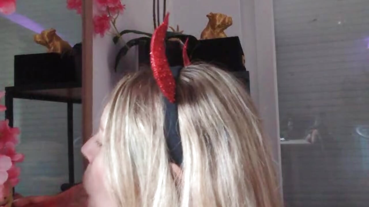 Pipe endiablé 😜😈 - clip cu Ana-ya16 model videochat
