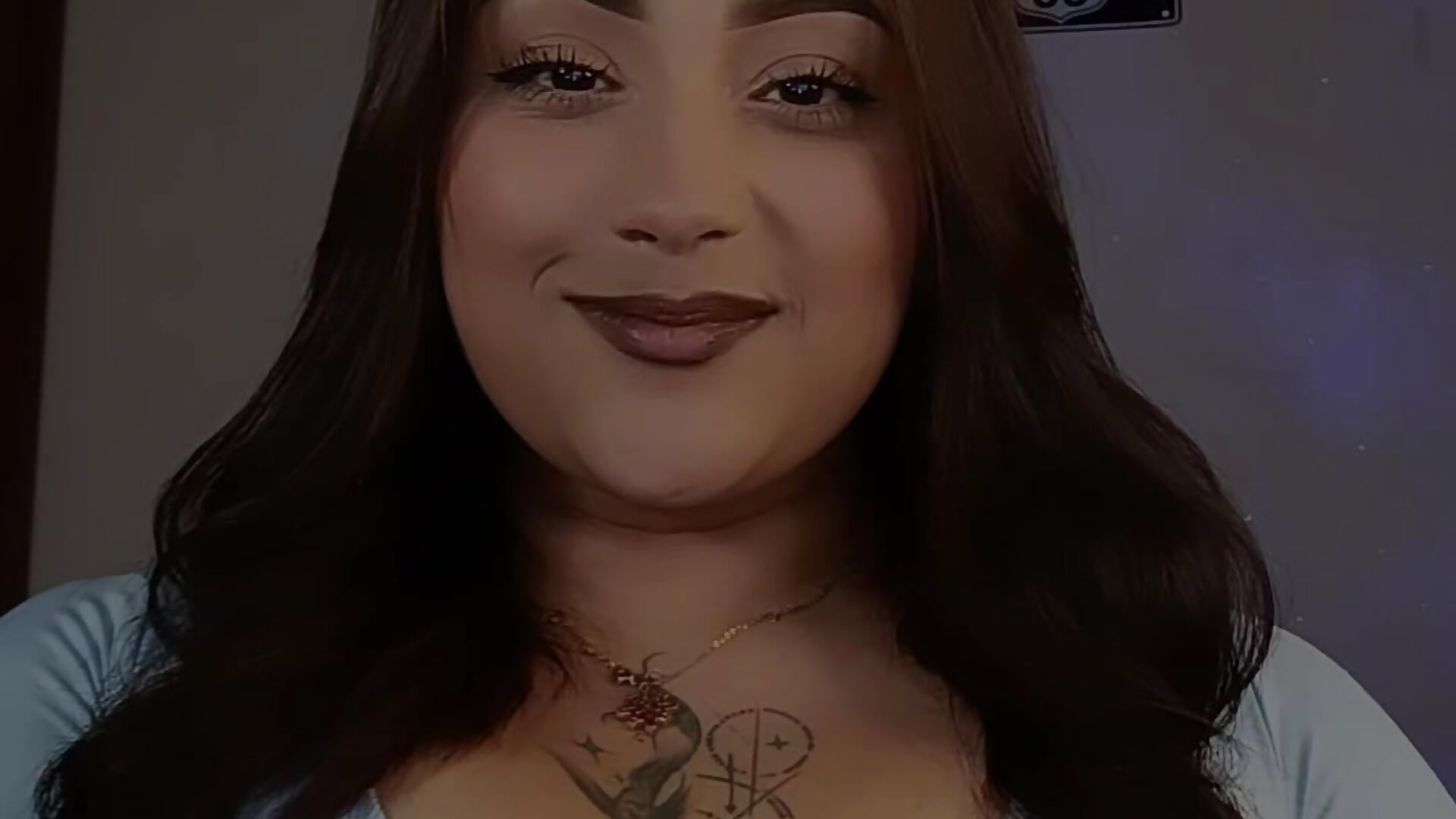 Kisses - video by male_couper cam model