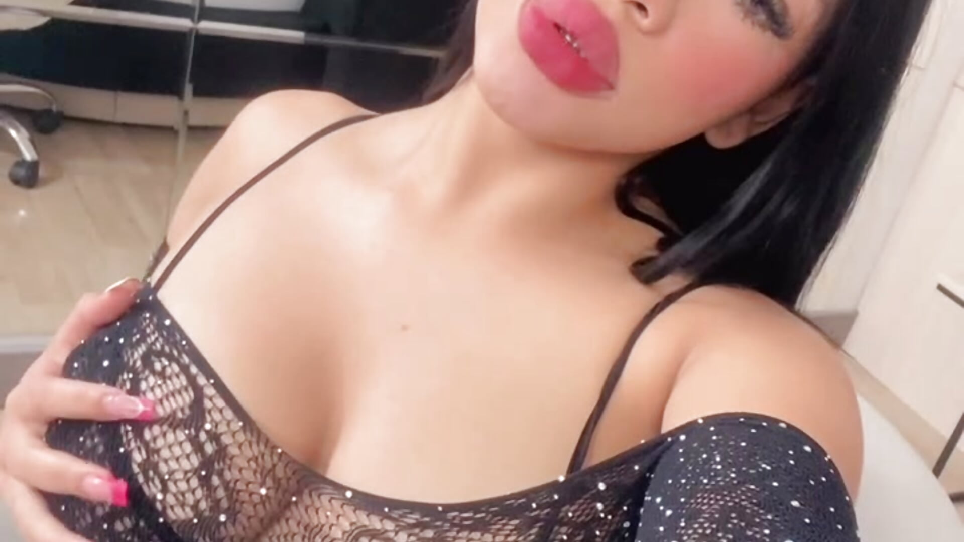 Let's play🥵 - vídeo de la modelo de cam AllissonJames