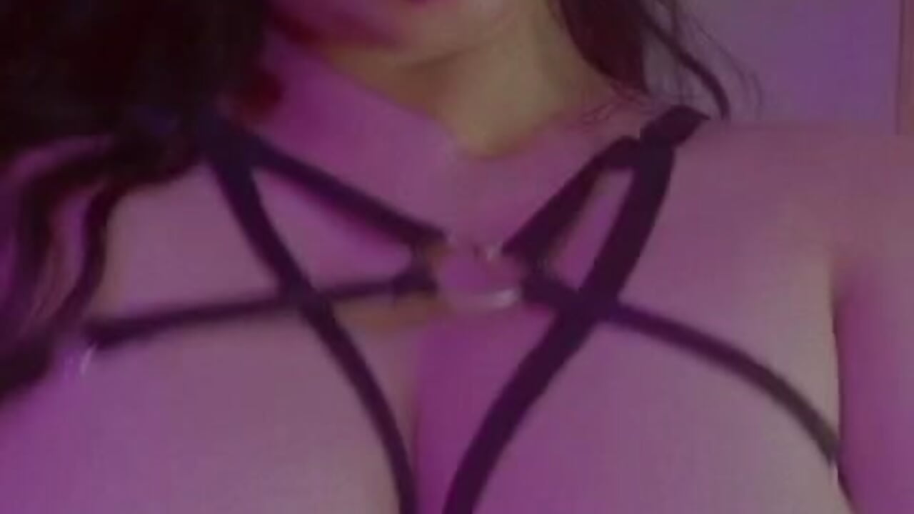 🫣🫦I'm more than ready to jump on you.🫣🫦 - Vick_daves_ adlı kamera modelinin videosu