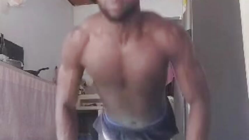 A little exercise 😋 - vidéo du modèle de showcams Dylan_Taylor