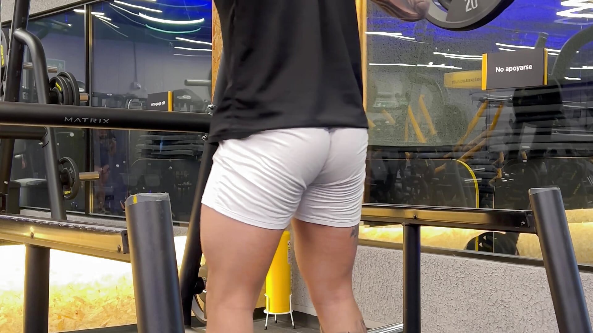 A little of my leg training 💪🏻 - video by connor_santtos cam model