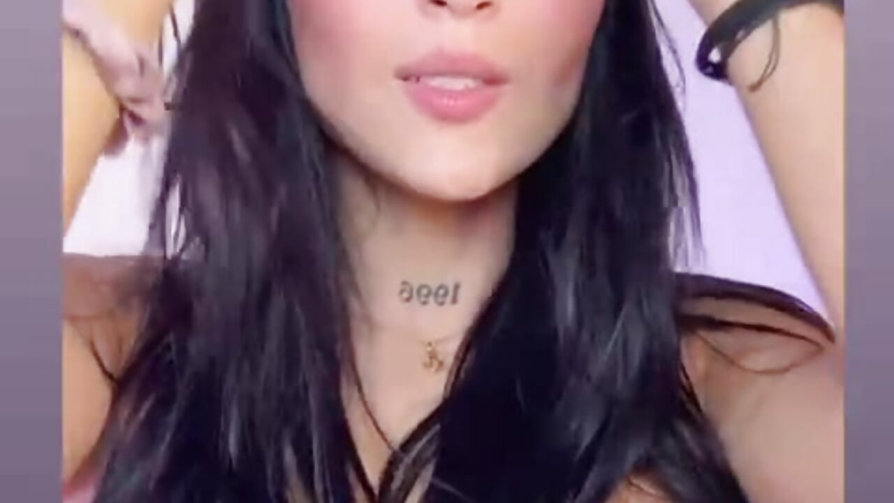 Appreciate my big tits - video oleh model kamera ellie_mcdonald