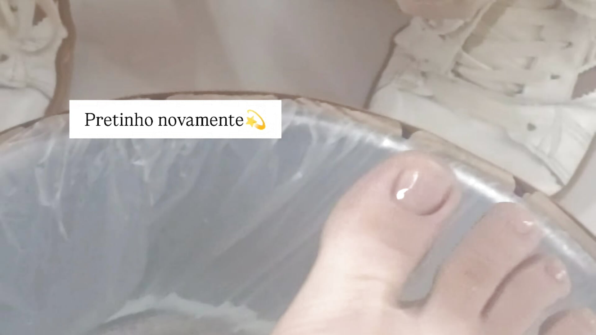 Meus pezinhos 👣 - video by dudaferraz7 cam model
