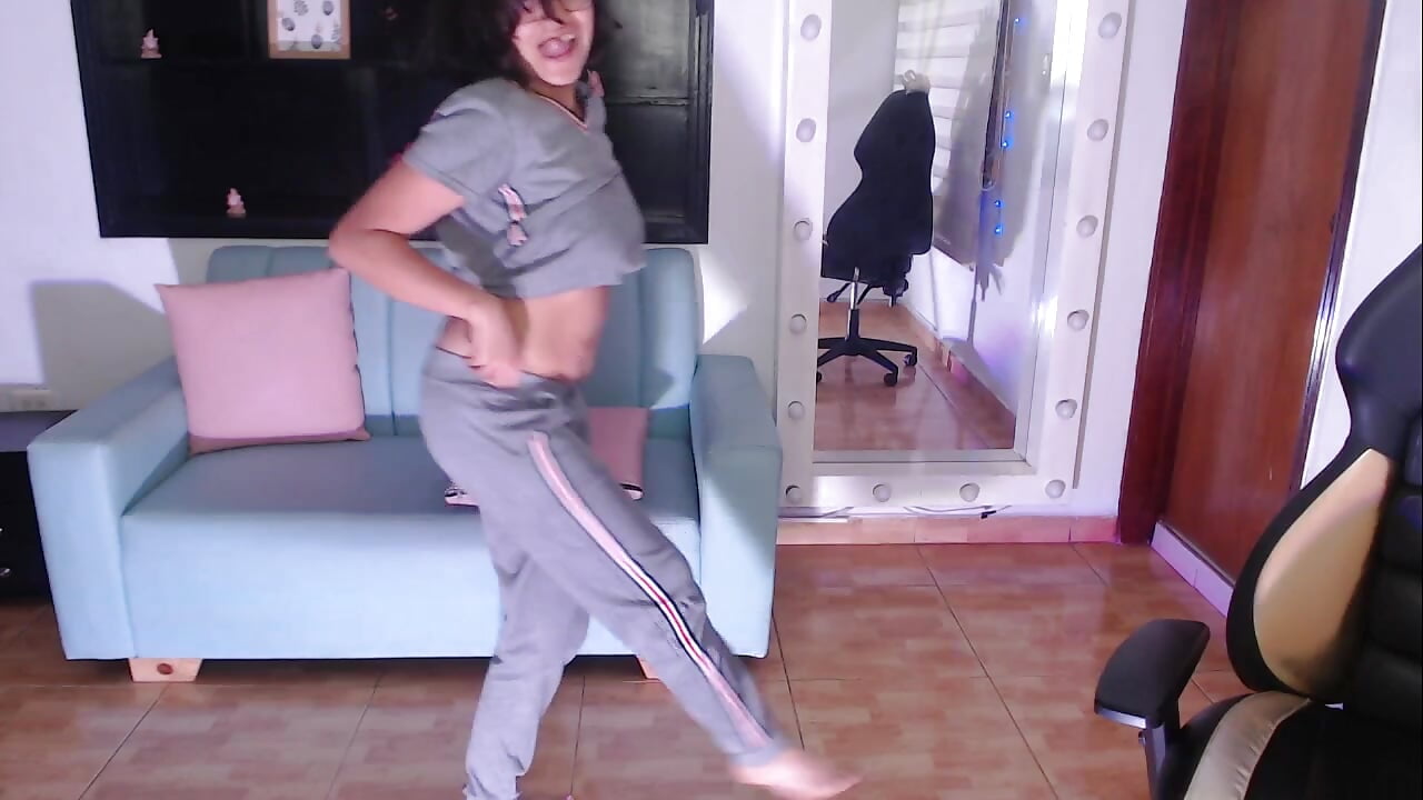 I love to dance for you love! - video by Lili_Gomez_ cam model