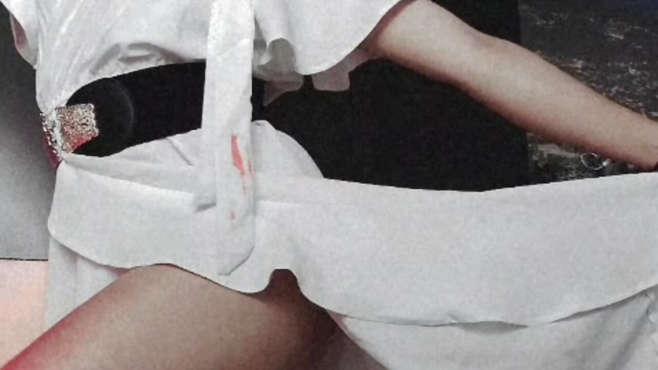 "Shows full of games, pleasure and much energy awaits you in my room 🔥💋 Do you come?" - video by Lili_Gomez_ cam model