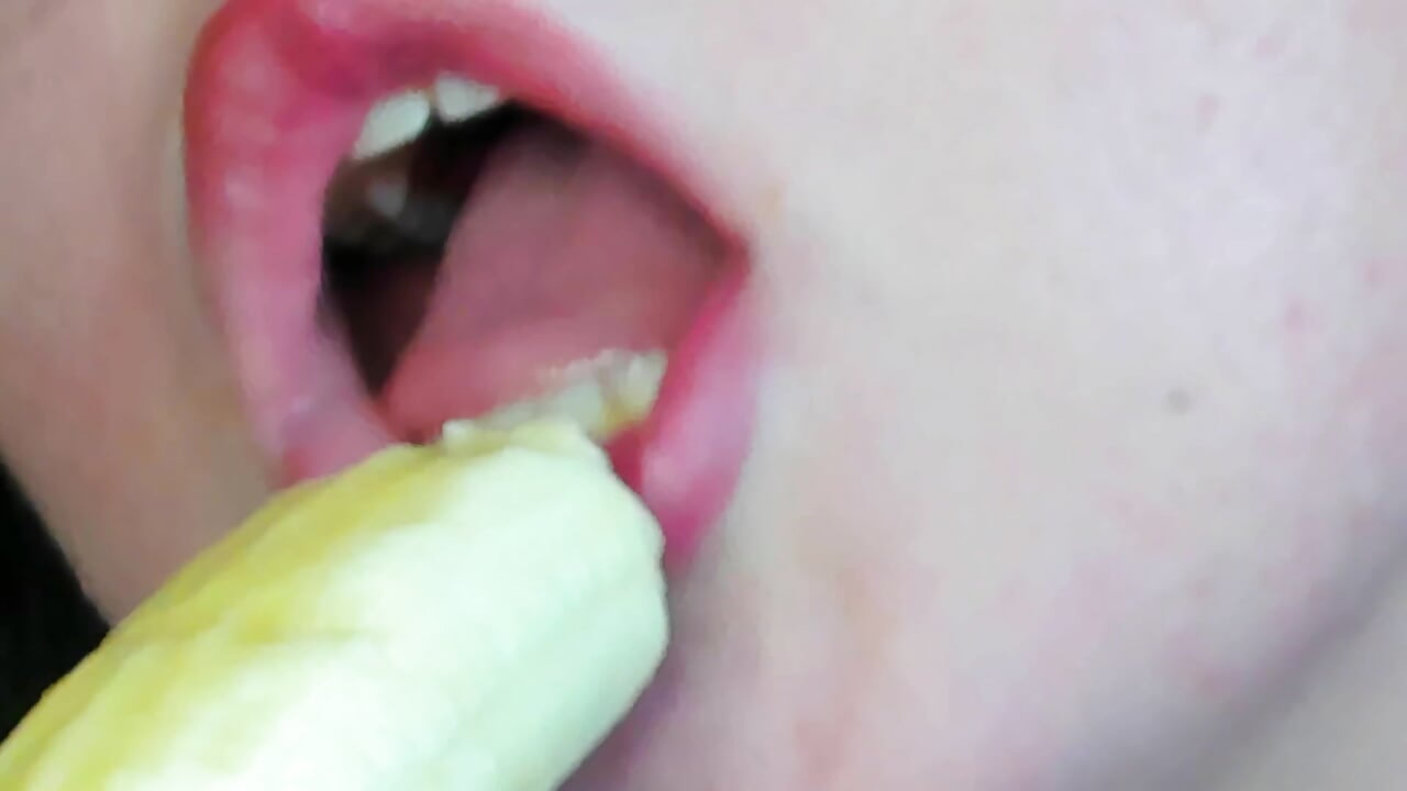 licking a banana - vídeo de Jessica_Joy modelo de câmara