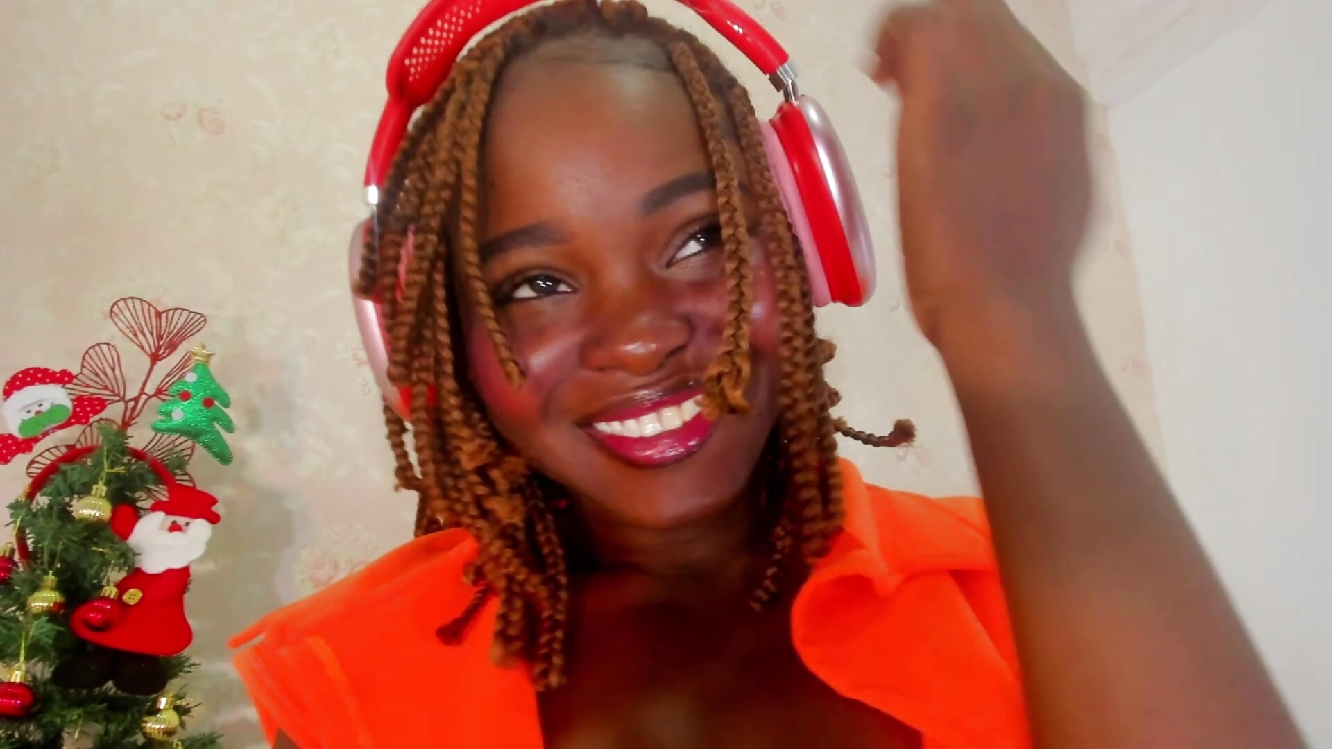 Sara - відео від вебкаммоделі SARA_COLLIINS_