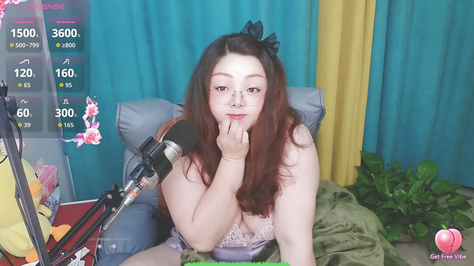 2026-03-08 - AngelwithEcup adlı kamera modelinin videosu