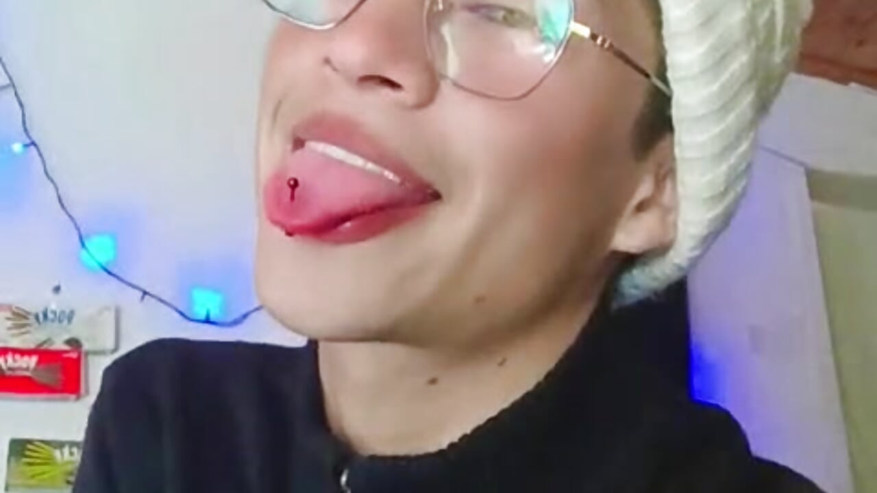 WhatsApp Video 2025-06-28 at 09,18,17 - video by Sweet_c4mer0n cam model