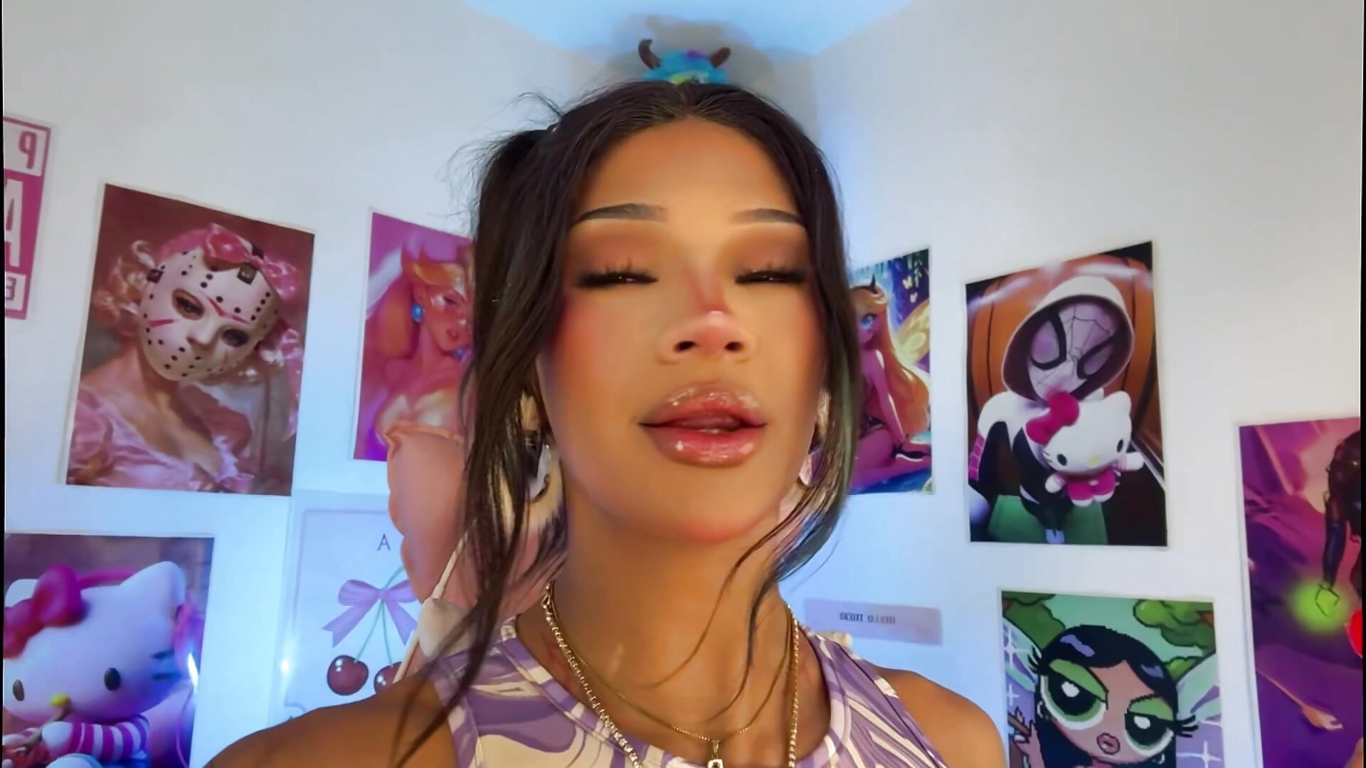 I have them crazy! - video của người mẫu cam Kittylissi