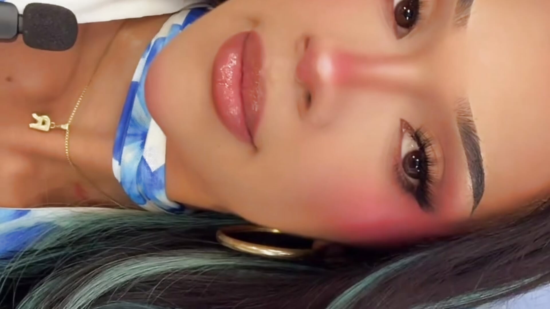 New hair look🩵－カメラキャストのKittylissiの動画