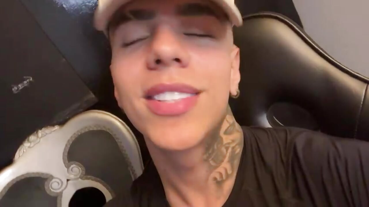 kisses for you - vidéo du modèle de showcams SalvatoreDmore