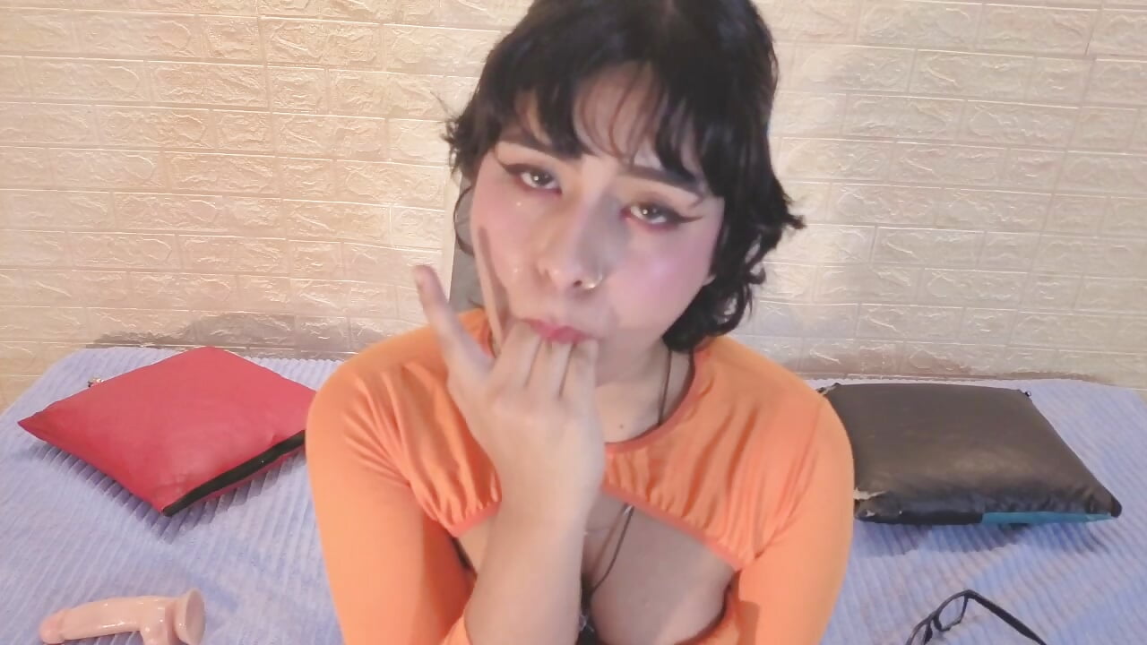 Ruthless blowjob from Vilma - video by _sowy_venus_ cam model