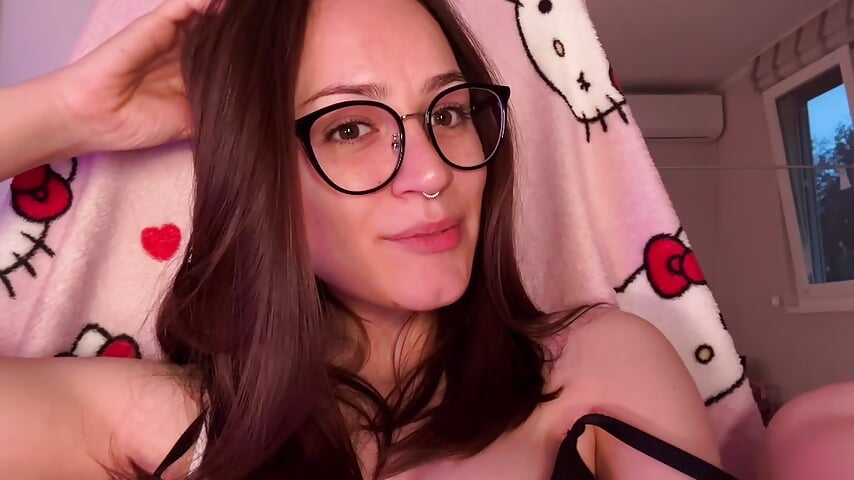 604012F3-B60A-4B4A-8EDA-928C0D27B416 - video oleh model kamera Eva_kinkystudent