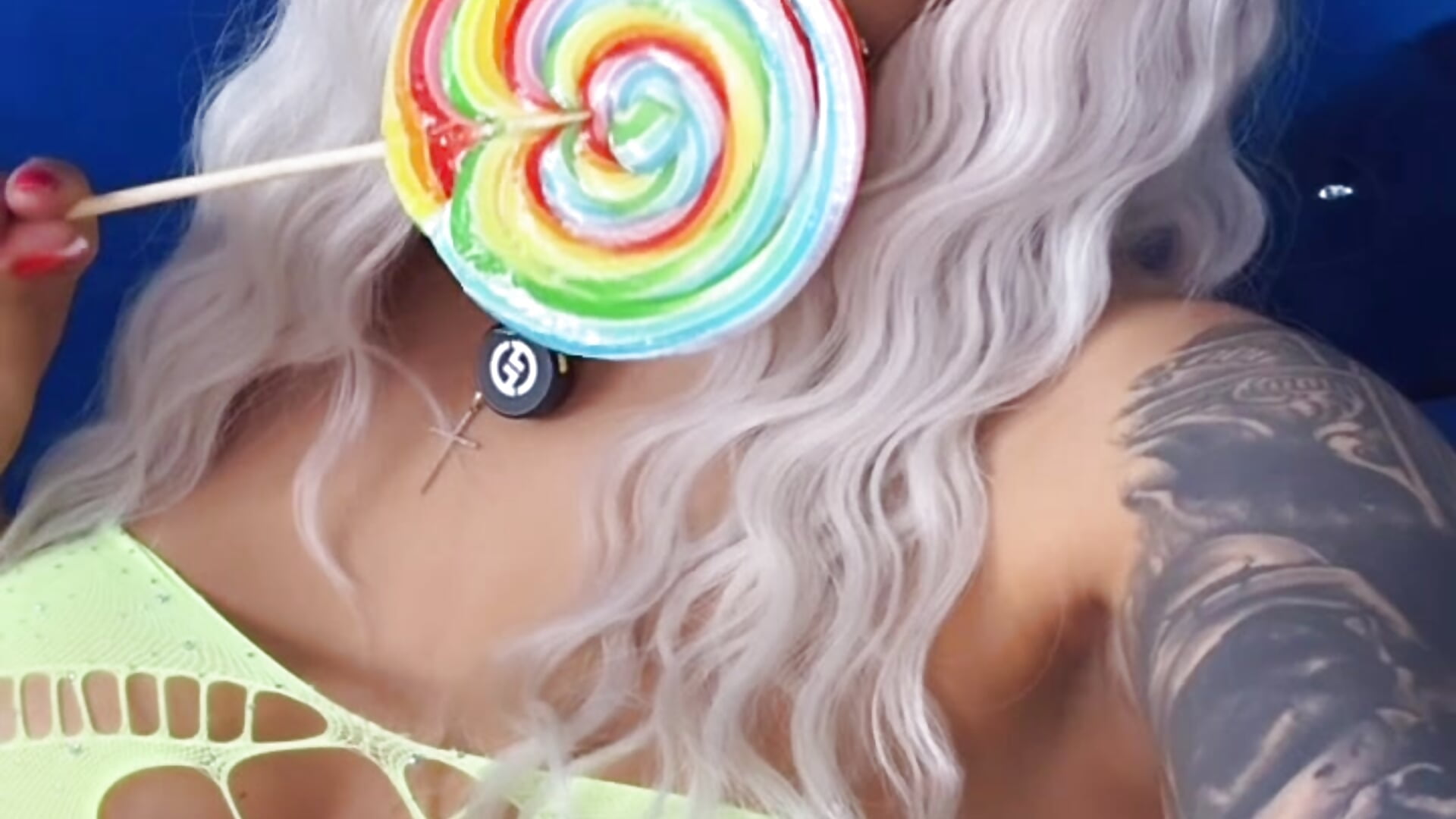 Blonde, inked, and barely covered in green… 💚 - video by GoldenAmber cam model